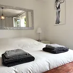 Maison De Charme Idéalement Située Appartement